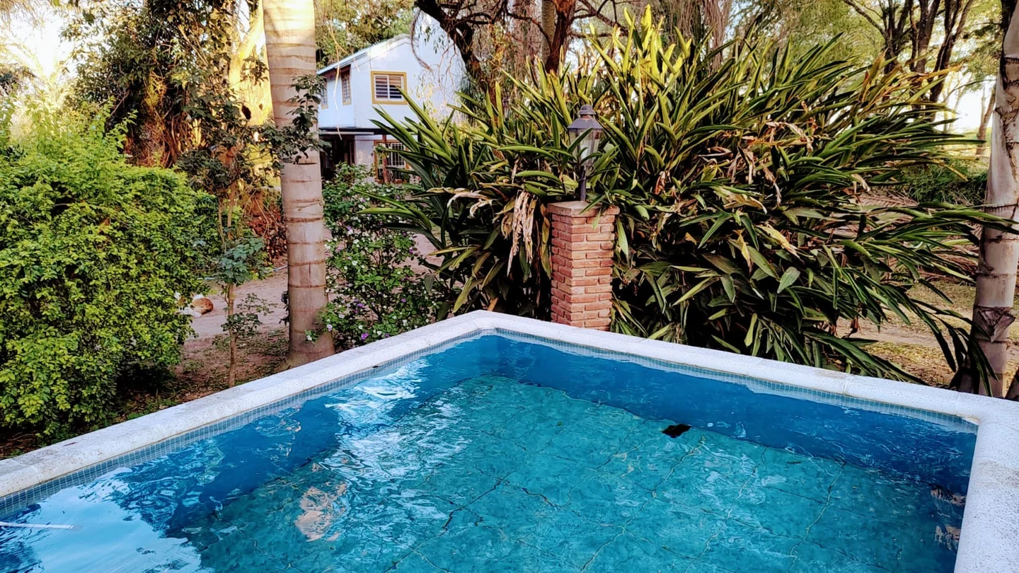 Distancia, privacidad, microclima y agua pura exclusiva